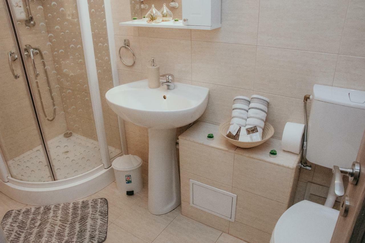 Апартаменти Apartament 1 Decembrie Алба-Юлія Екстер'єр фото